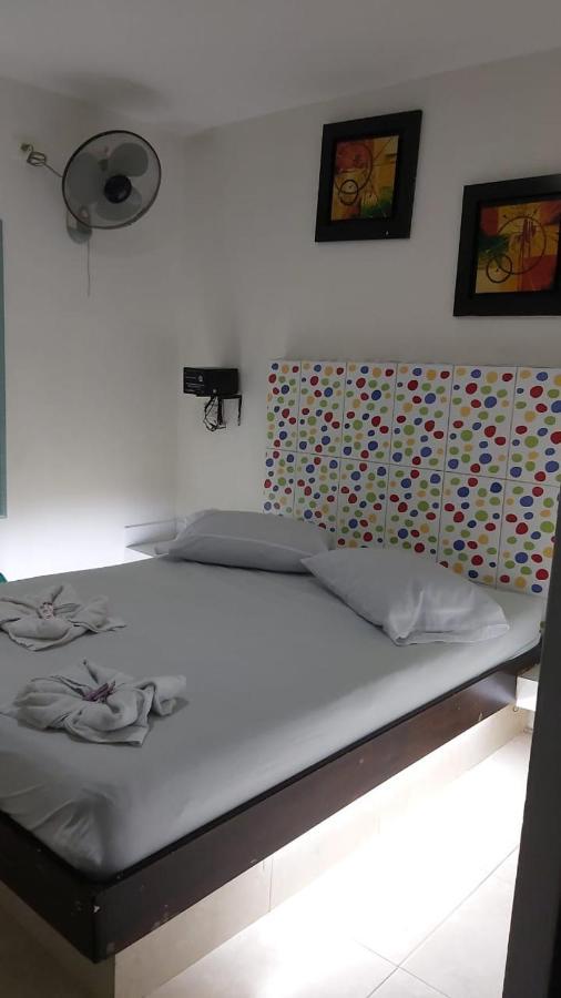 Hotel Marat Suite Медельїн Екстер'єр фото